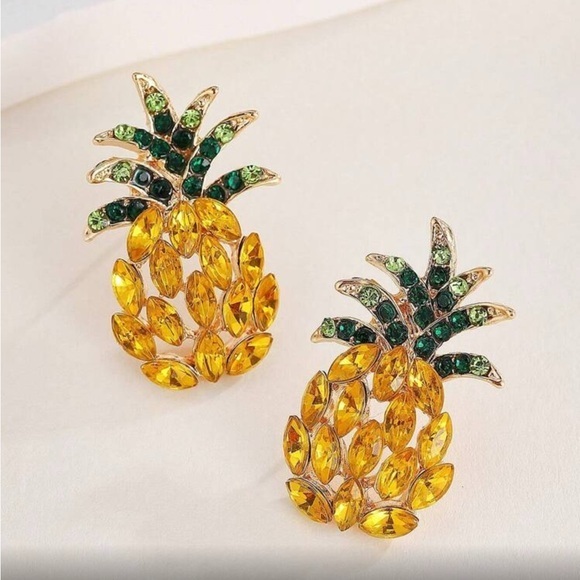 Quiet Luxury Boutique Jewelry - ✨NEW Gold and Green Pineapple Rhinestone Crystal hypoallergenic Earrings
